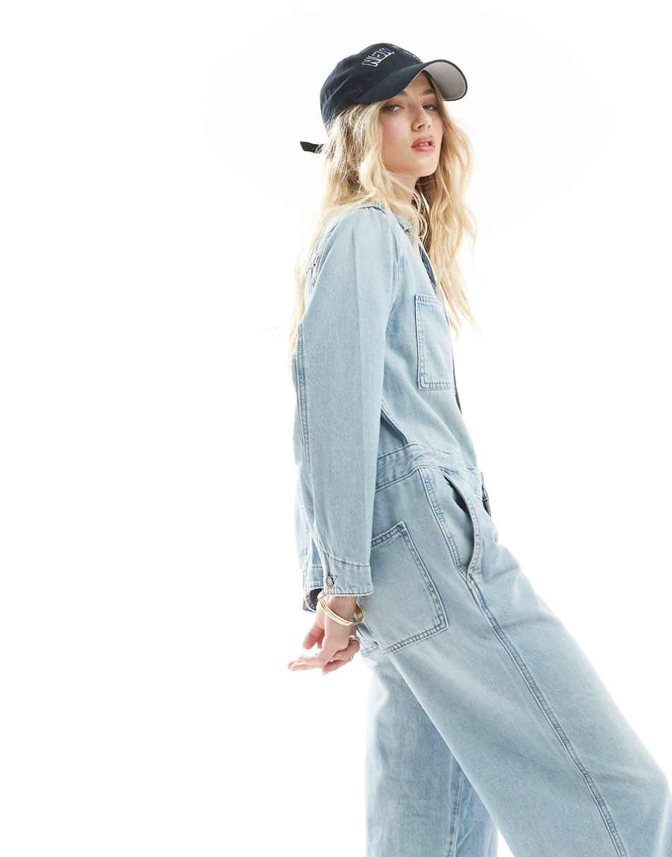 Levi's Iconic overall jumpsuit in light blue denim wash