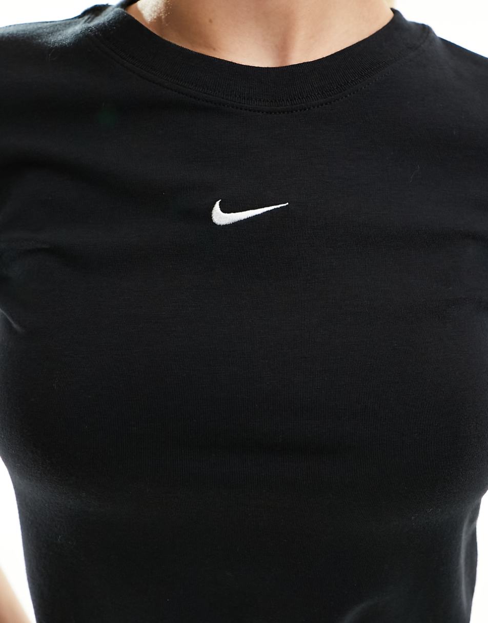 Nike Chill cropped T-shirt in black