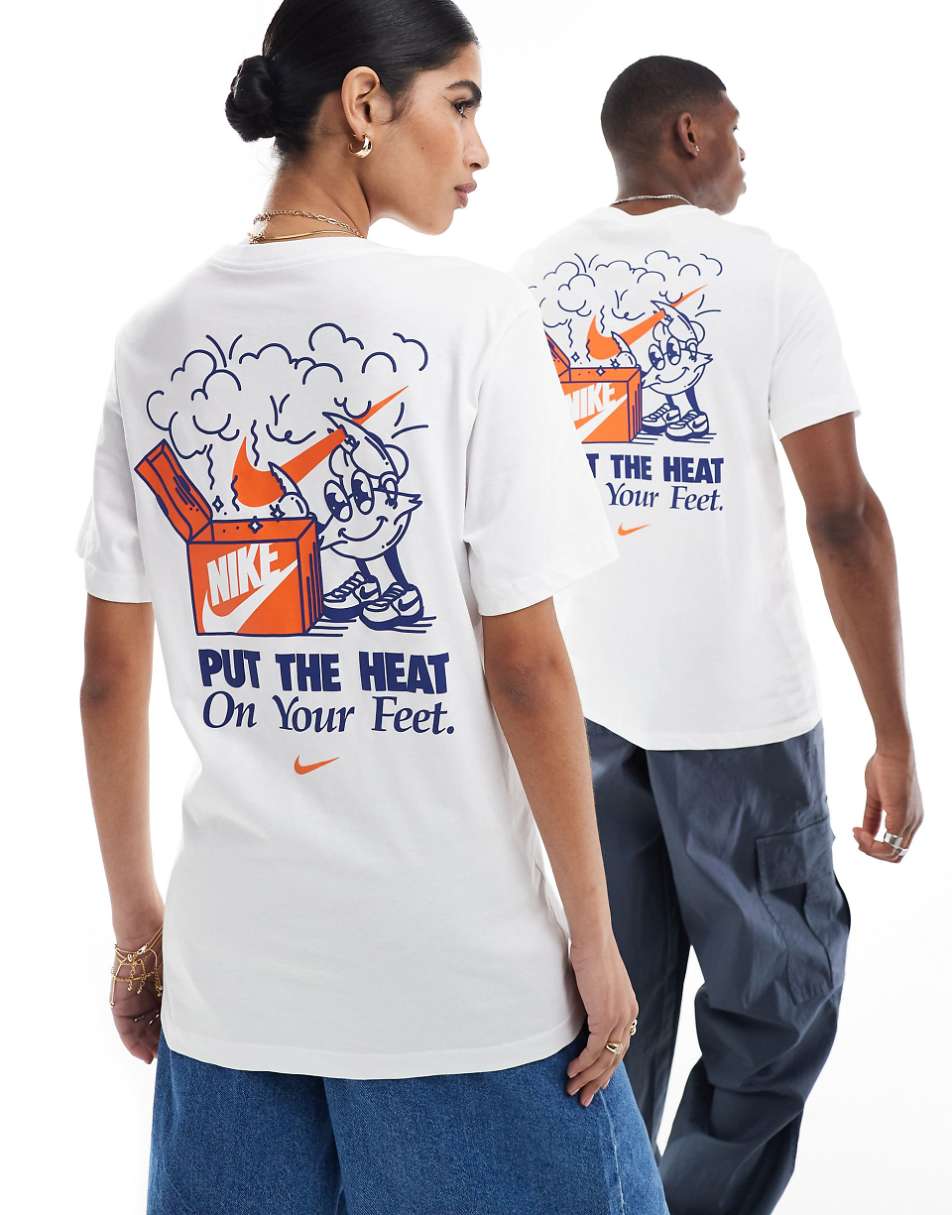 Nike chef backprint t-shirt in white