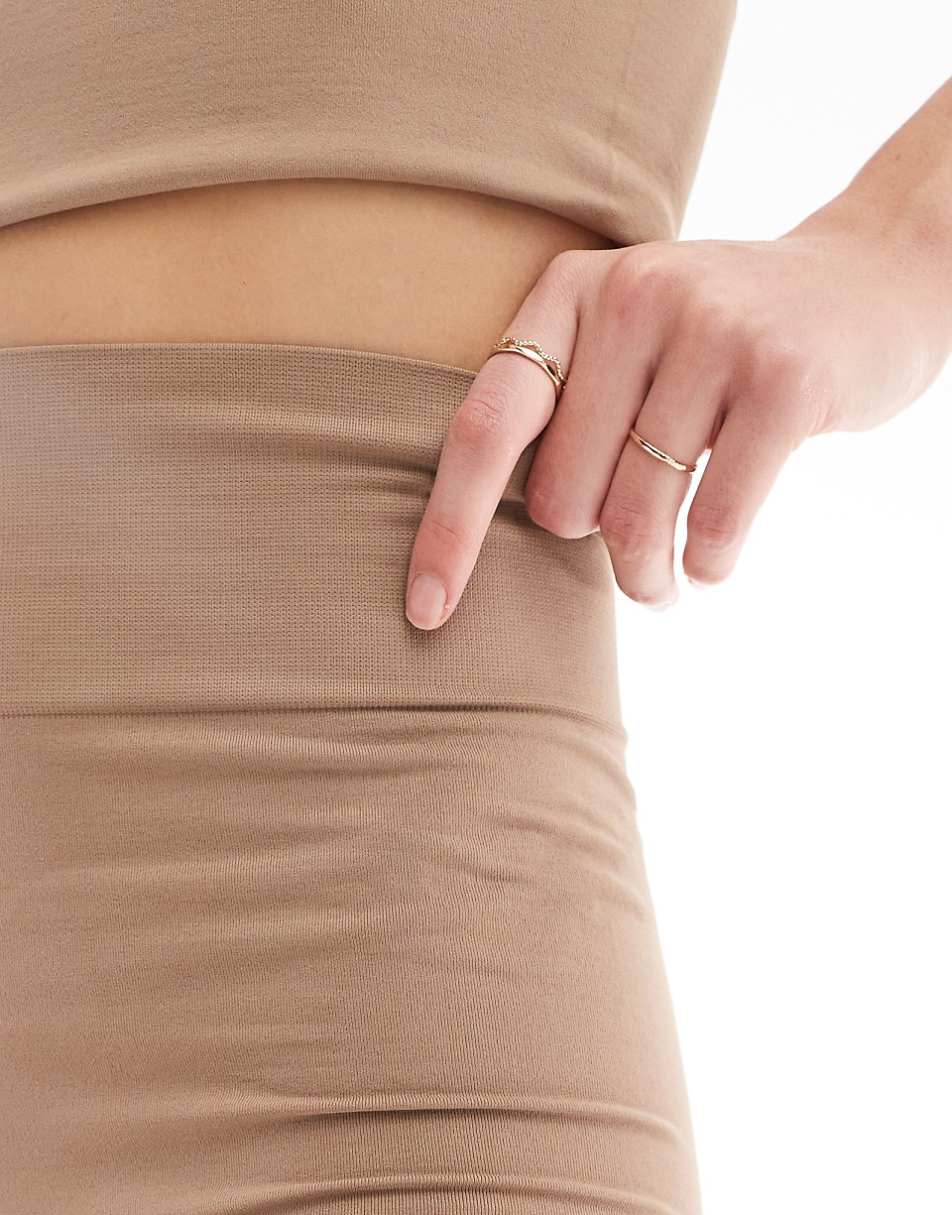 ASOS DESIGN seamless sculpting flat leggings in mocha - part of a set