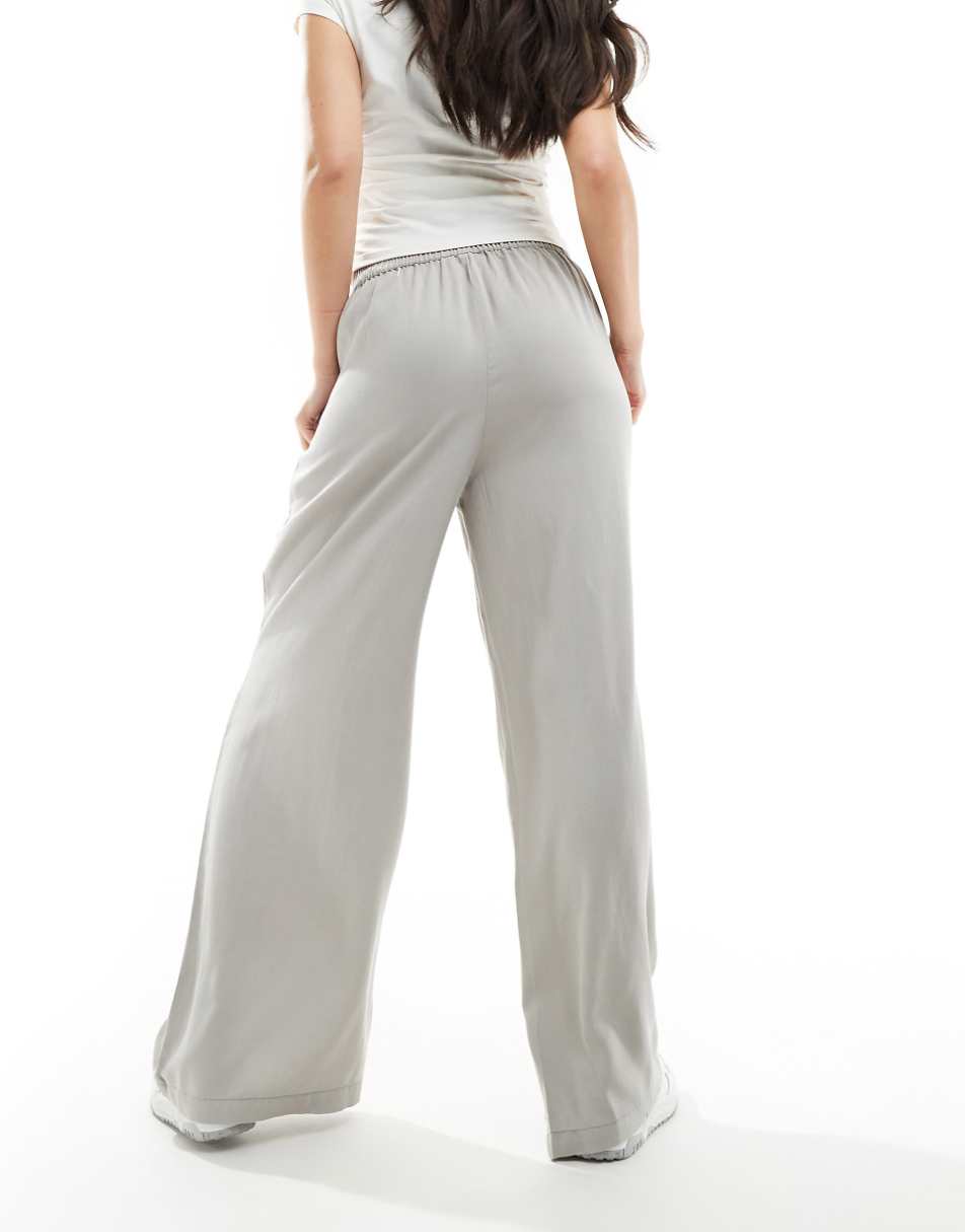 ASOS DESIGN wide leg pants in gray