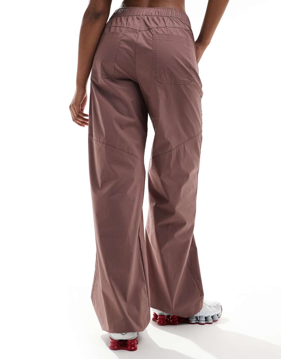 Nike essentials woven pants in purple