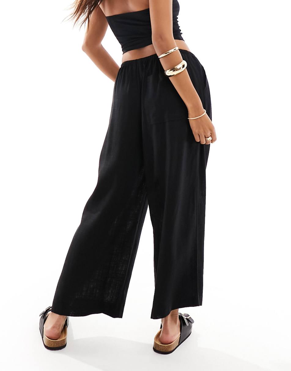 ASOS DESIGN Petite pull on culotte with linen in black