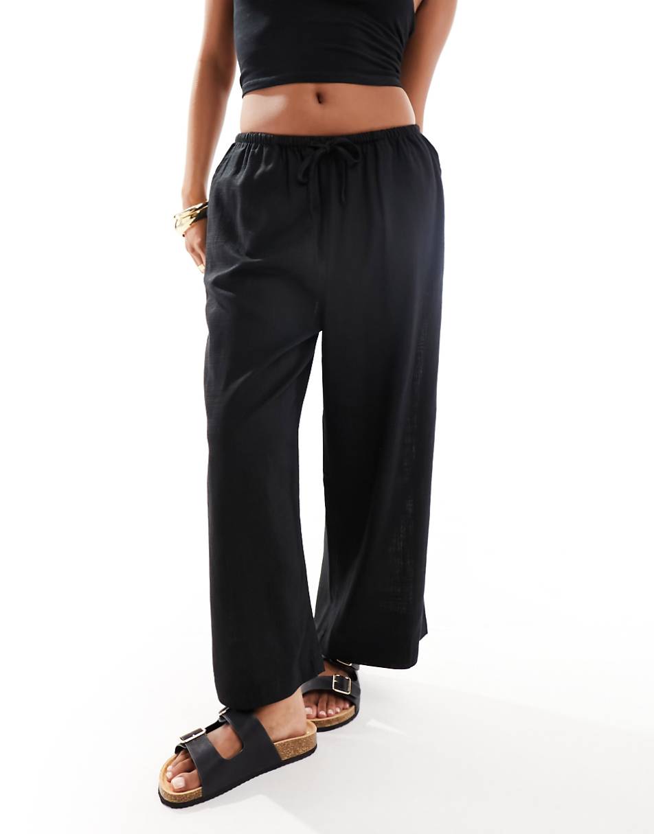 ASOS DESIGN Petite pull on culotte with linen in black