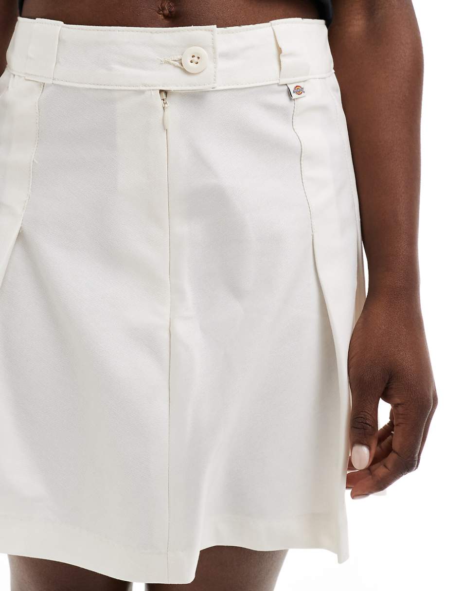 Dickies Elizaville short skirt with pleats in white