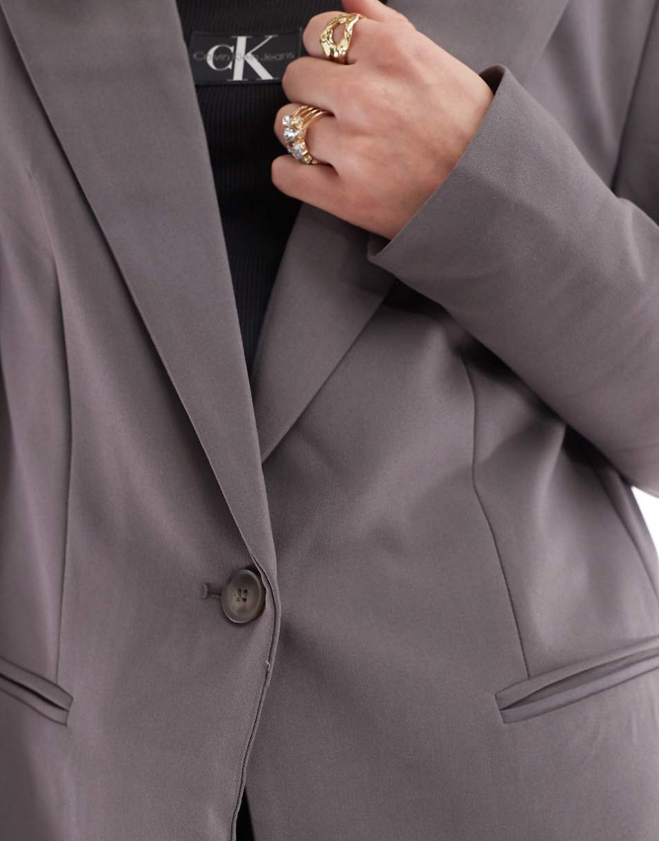 ASOS DESIGN Tall single breasted blazer in gray