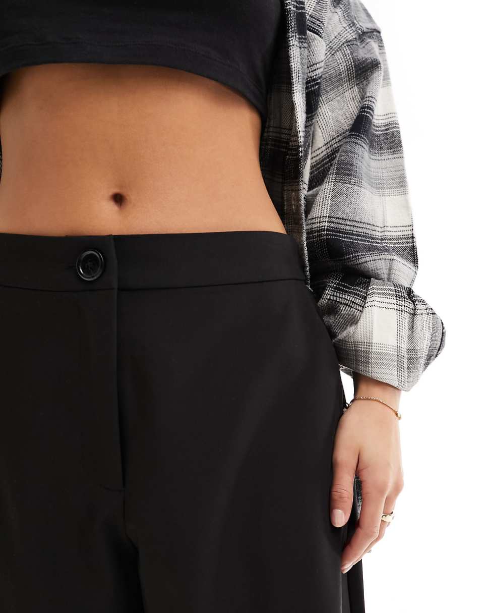 ASOS DESIGN Petite wide leg tailored dad pant in black