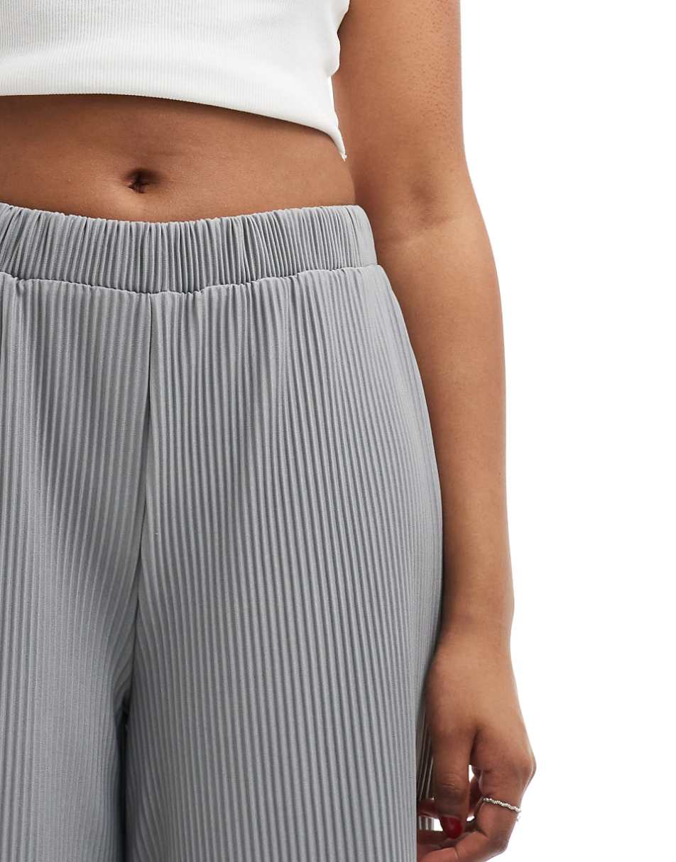 ASOS DESIGN plisse wide culottes in gray heather