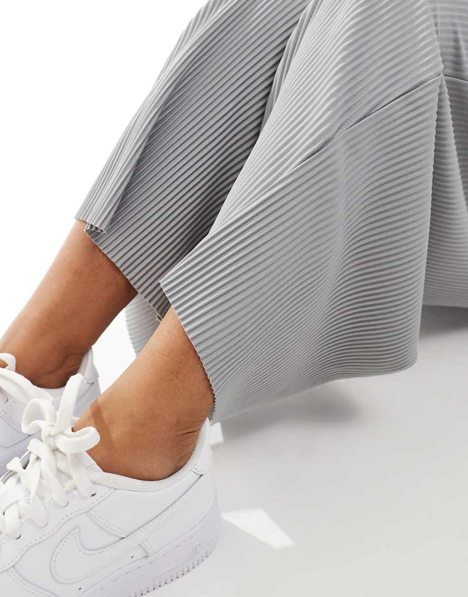ASOS DESIGN plisse wide culottes in gray heather