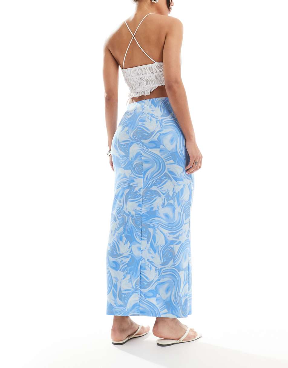 Monki midi skirt in blue blurr print