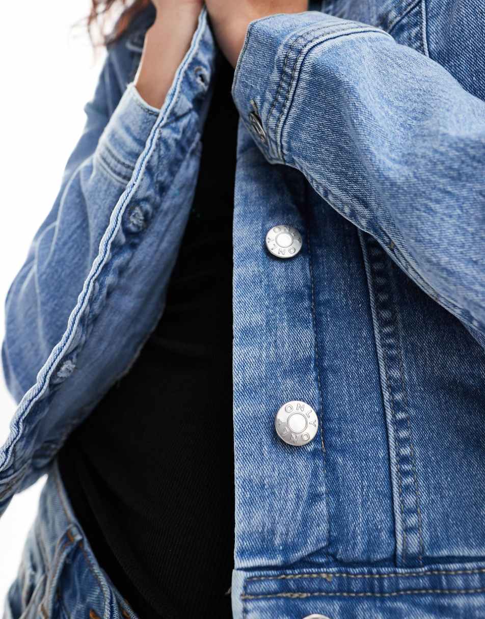 Only fitted denim jacket in light blue wash