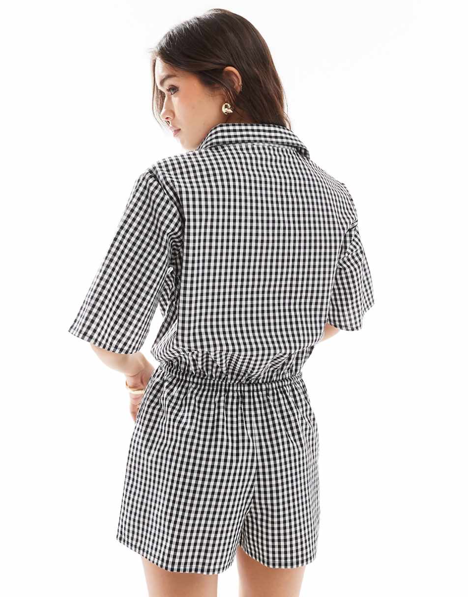 Esmée beach romper in black and white gingham