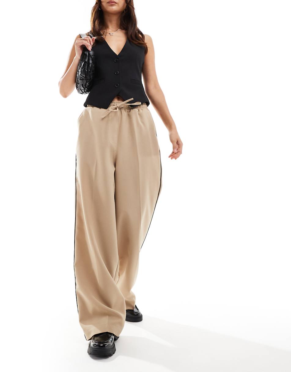 ASOS DESIGN tailored pull on pants with piping in sand