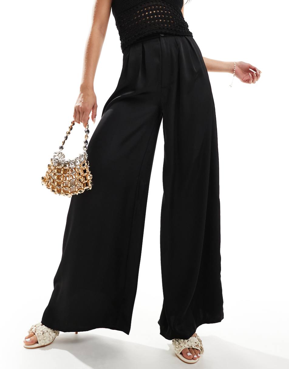 Kaiia satin wide leg pants in black