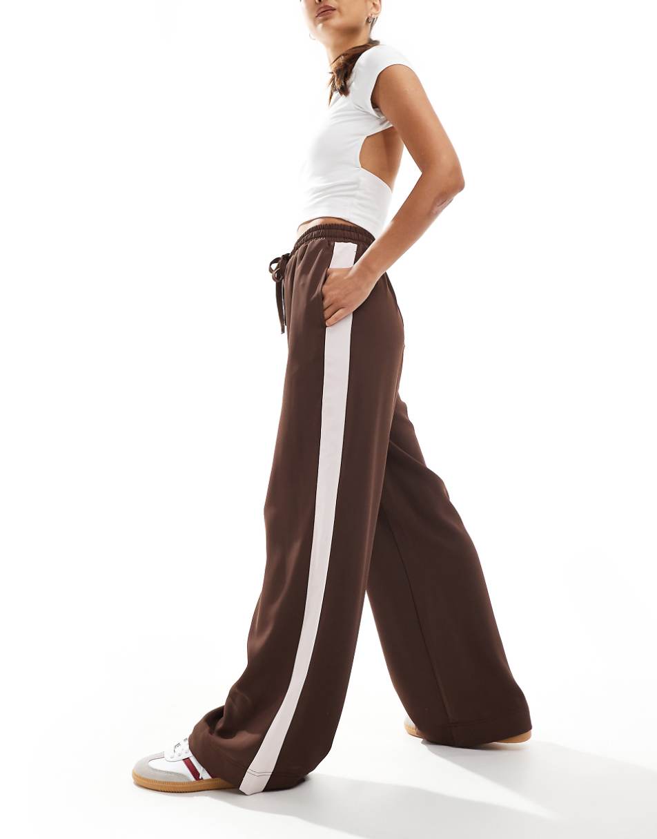 ASOS DESIGN pull on pants with contrast panel in brown