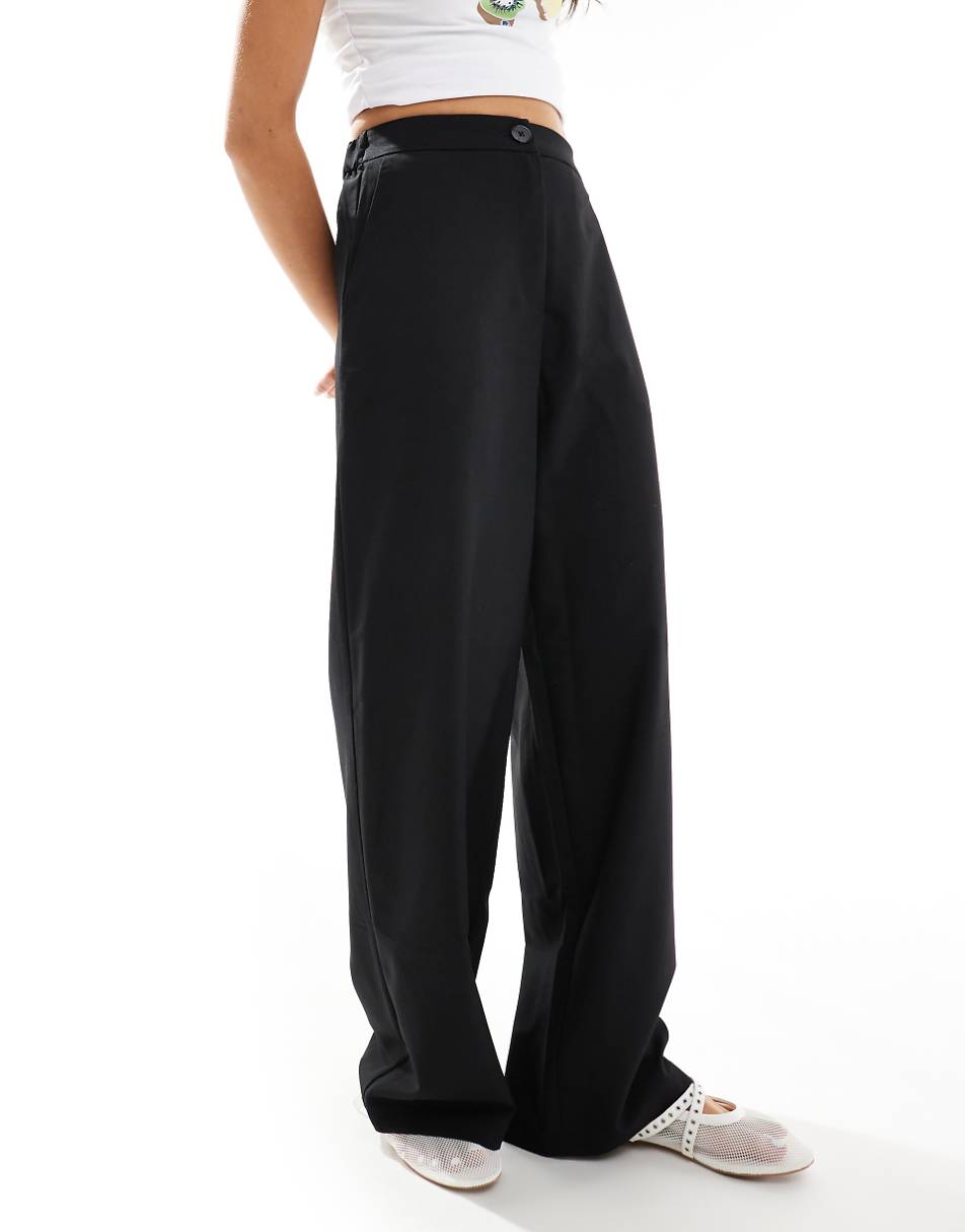 ASOS DESIGN wide leg tailored dad pants in black