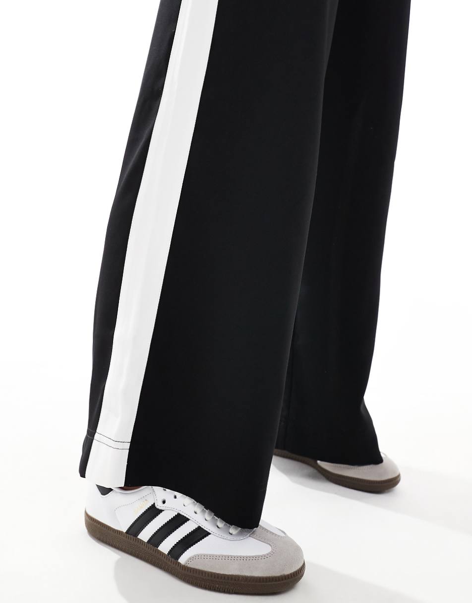 ASOS DESIGN Petite pull on pants with contrast panel in black