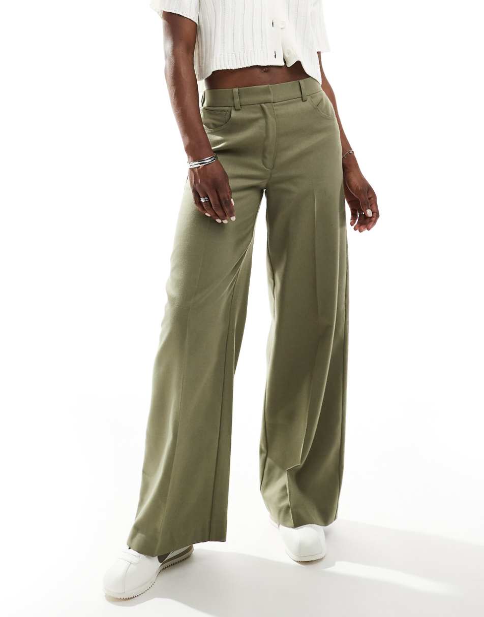 ASOS DESIGN relaxed dad pants with 5 pocket detail in khaki