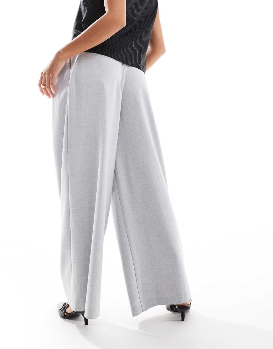 ASOS DESIGN Petite cross over pleated pants in gray