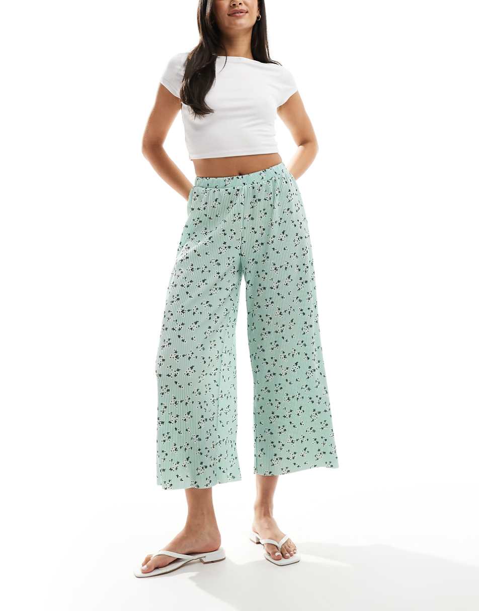 ASOS DESIGN plisse wide pants culottes in green ditsy
