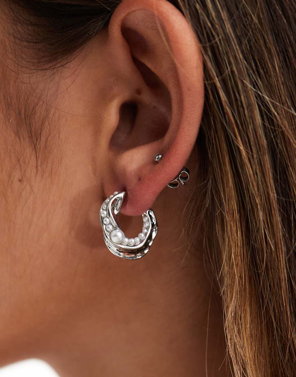 Pieces faux pearl detail hoops in silver