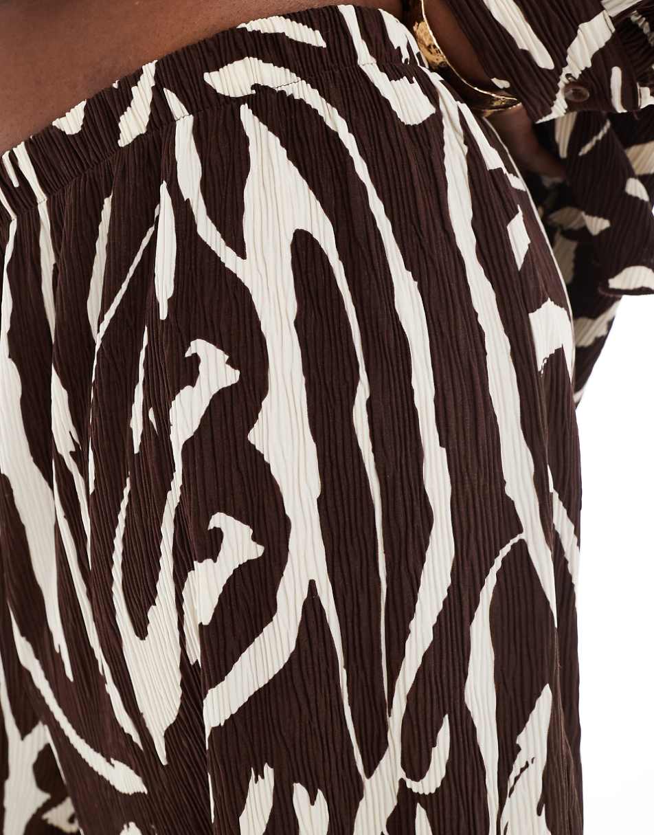 Extro & Vert Plus plisse pants in brown and cream abstract print - part of a set