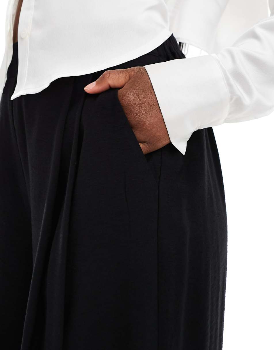 Nobody's Child Zeena pants in black