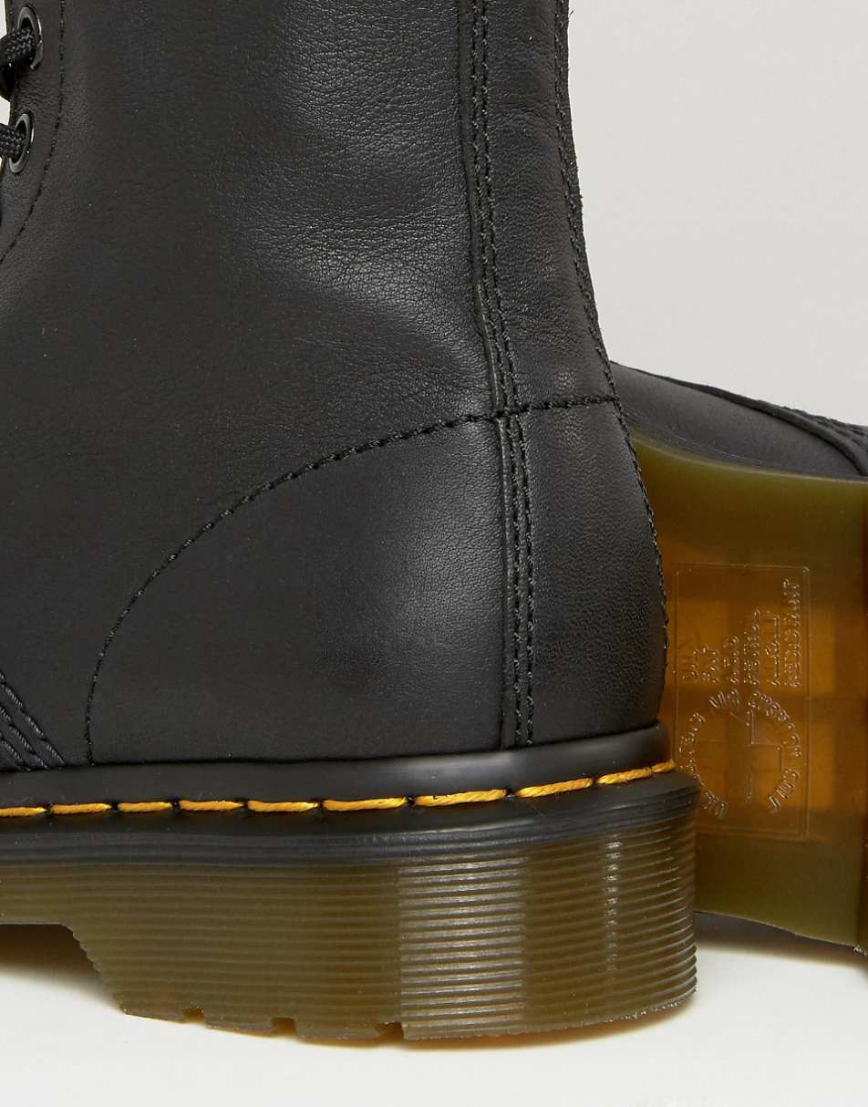 Dr Martens 1460 Pascal 8 eye boots in black