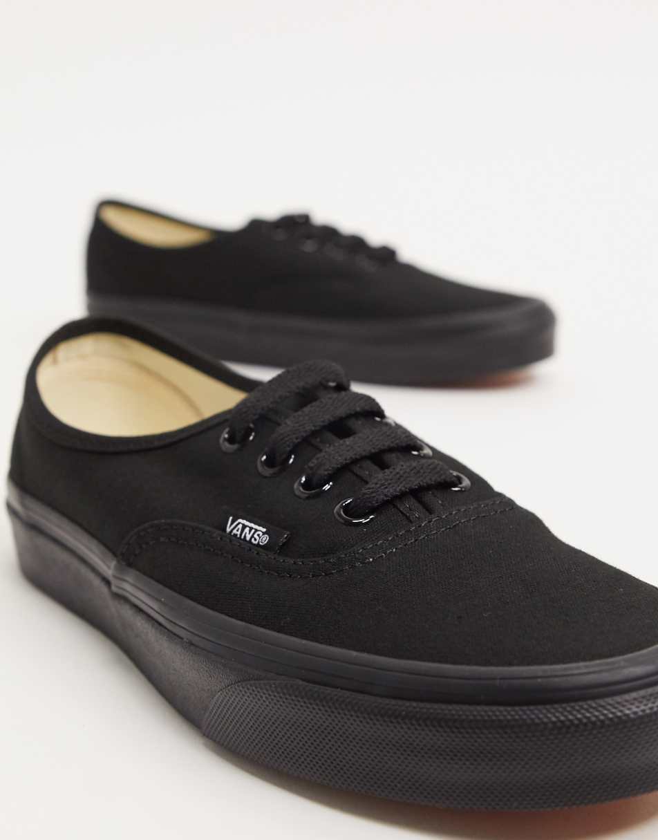 Vans Classic Authentic triple black sneakers