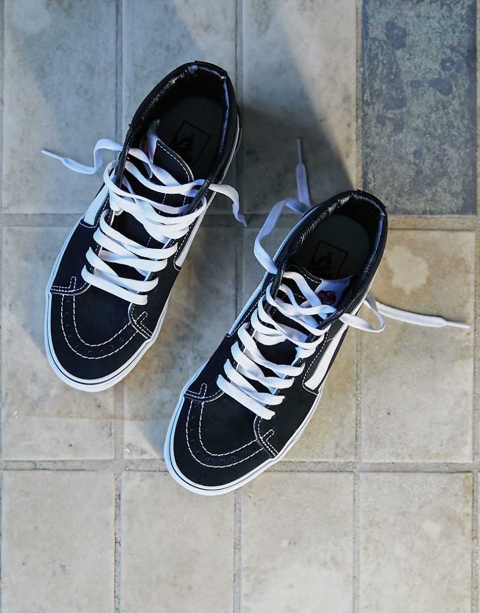 Vans SK8-Hi sneakers in black