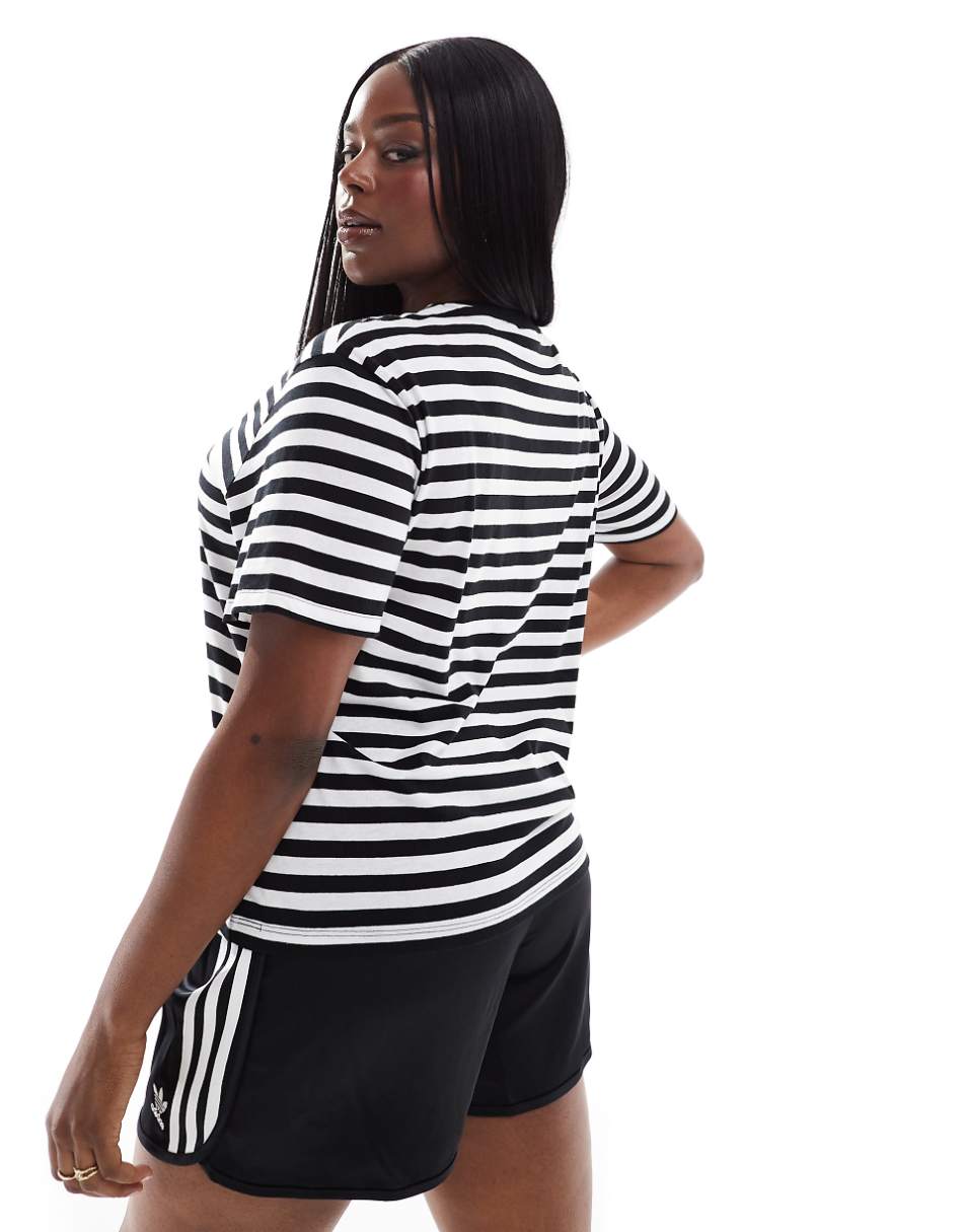 ASOS DESIGN Curve ultimate t-shirt in black and white stripe