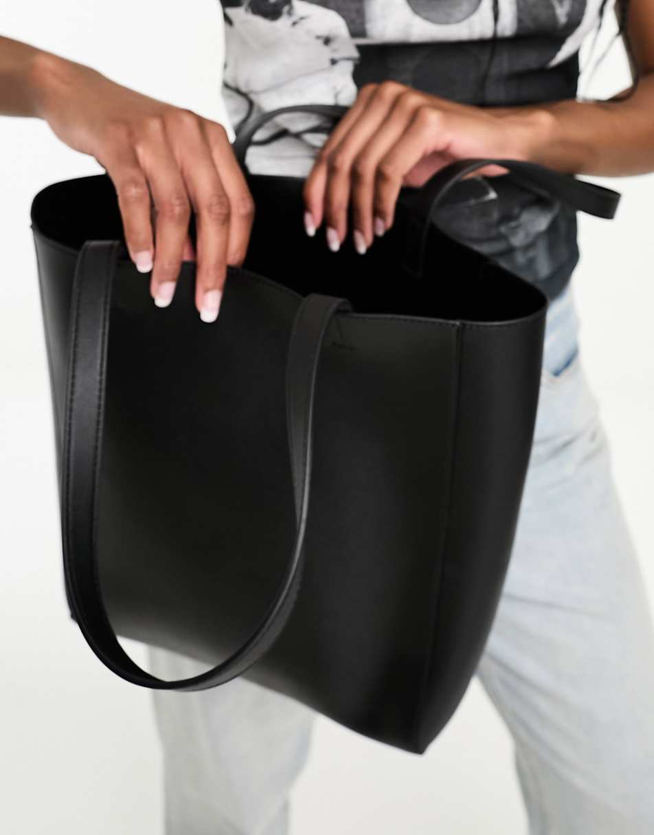 Glamorous tote bag in black