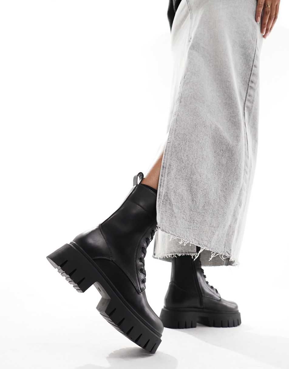 ASOS DESIGN Anchor chunky lace up boots in black