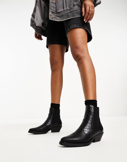 Only faux croc detail western boots in black