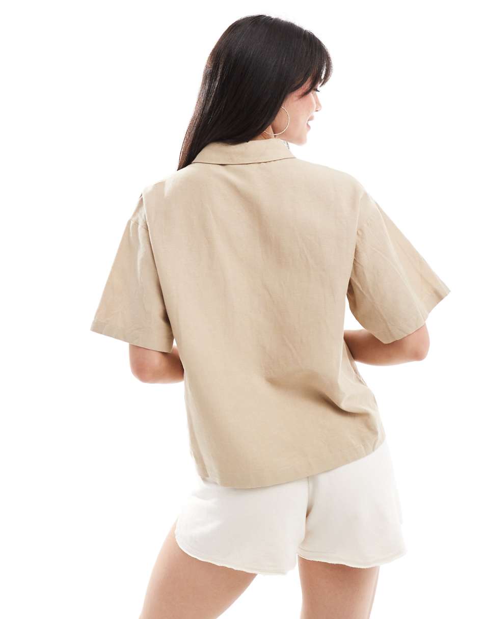 Pieces linen mix boxy shirt in beige