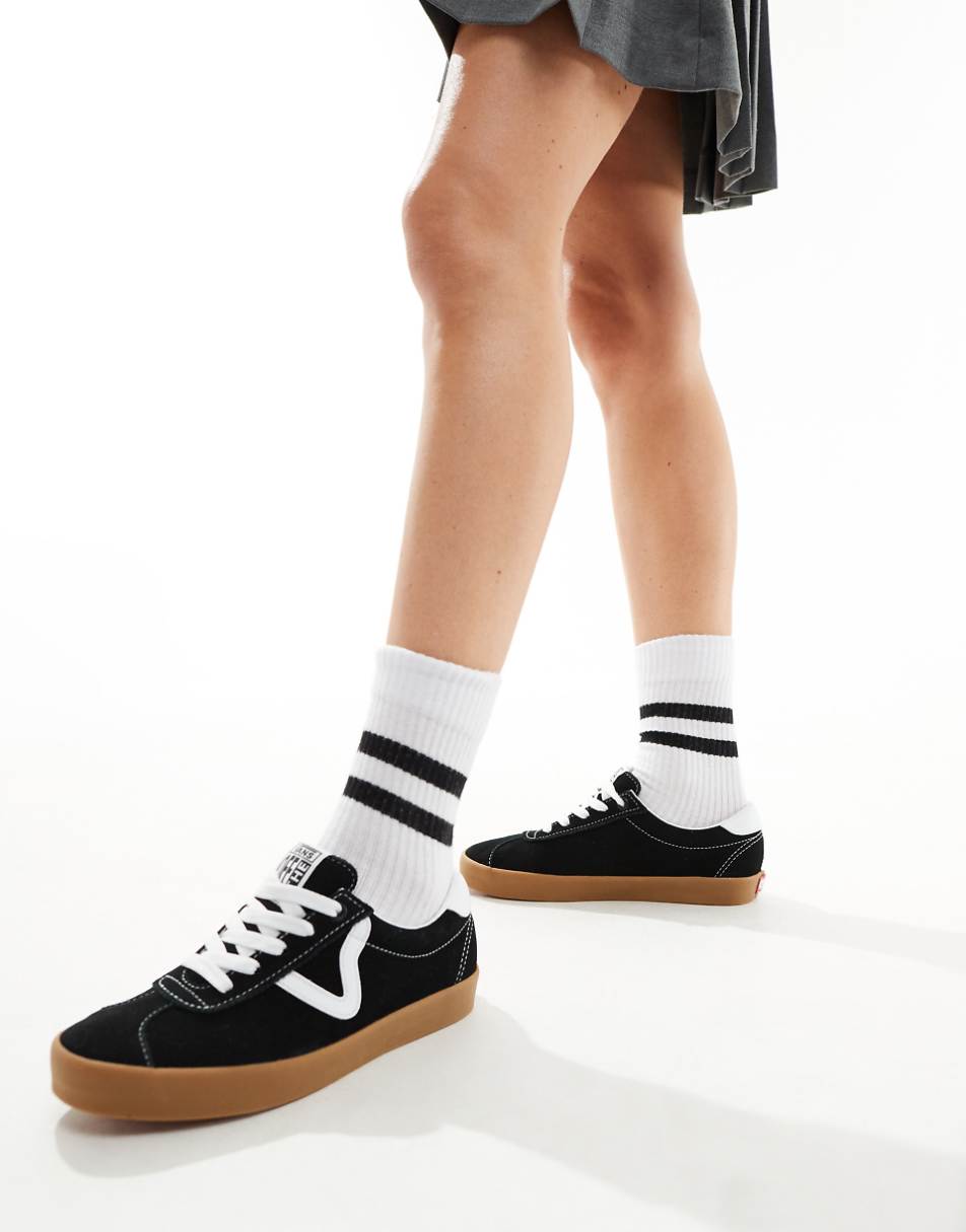 Vans FU Sport Low sneakers with rubber sole in black and white