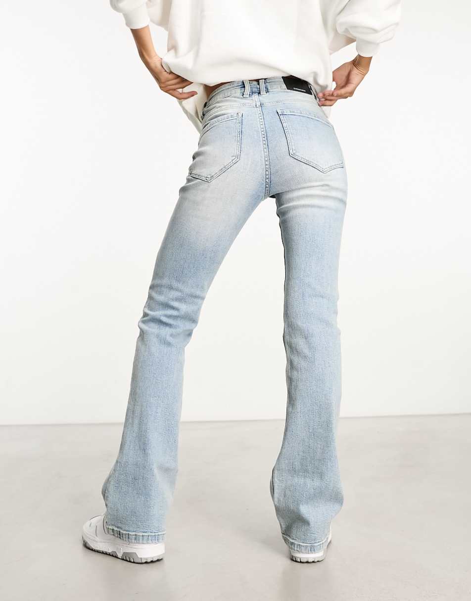 Stradivarius straight bootcut jean in light wash