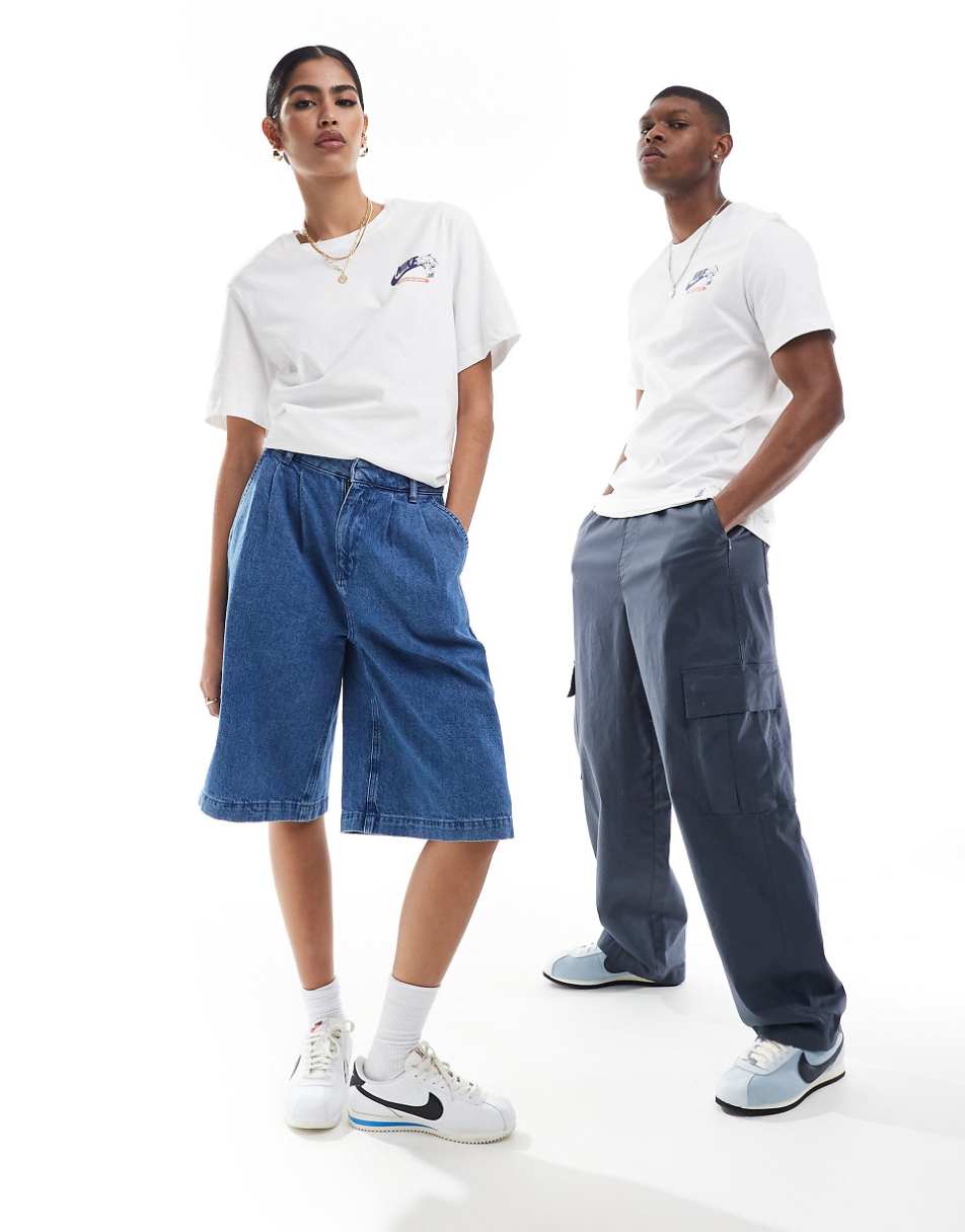 Nike chef backprint t-shirt in white