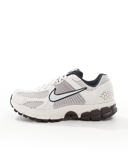 Nike Vomero 5 sneakers in white and gray