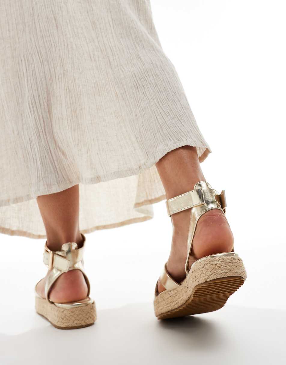 Truffle Collection flatform espadrilles in gold