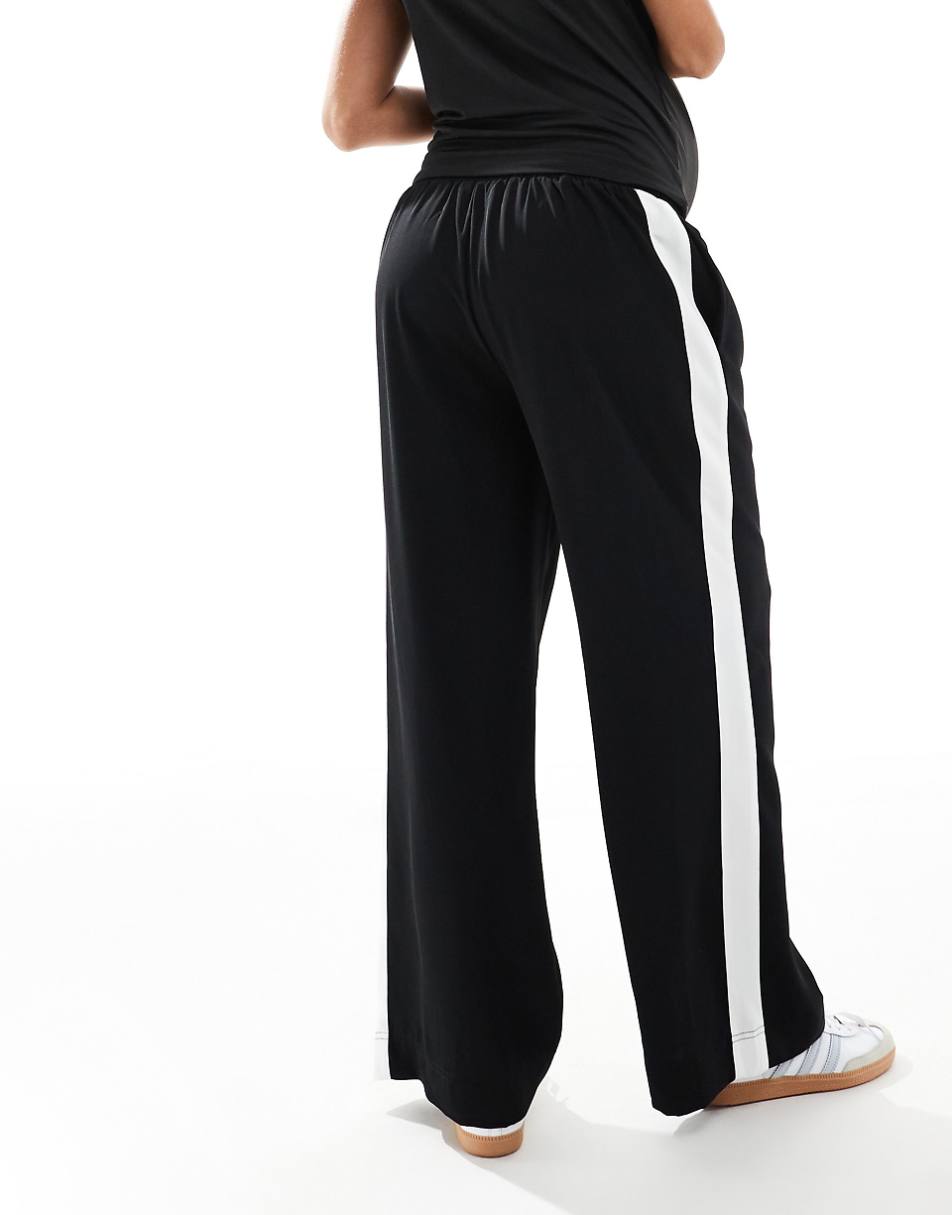 ASOS DESIGN Maternity pull on pants with contrast panel in black