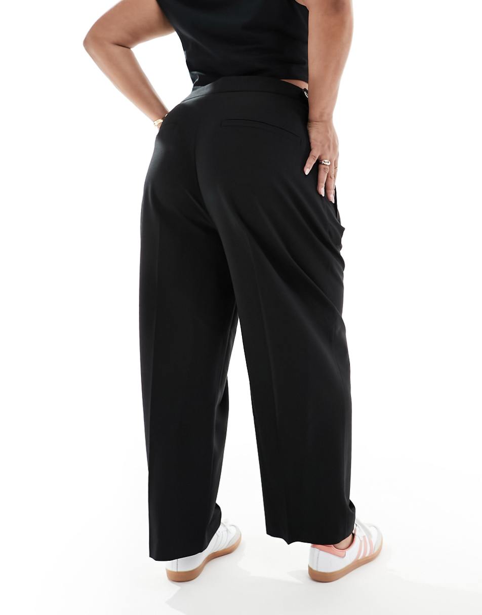 ASOS DESIGN Curve tailored barrel leg pants in black