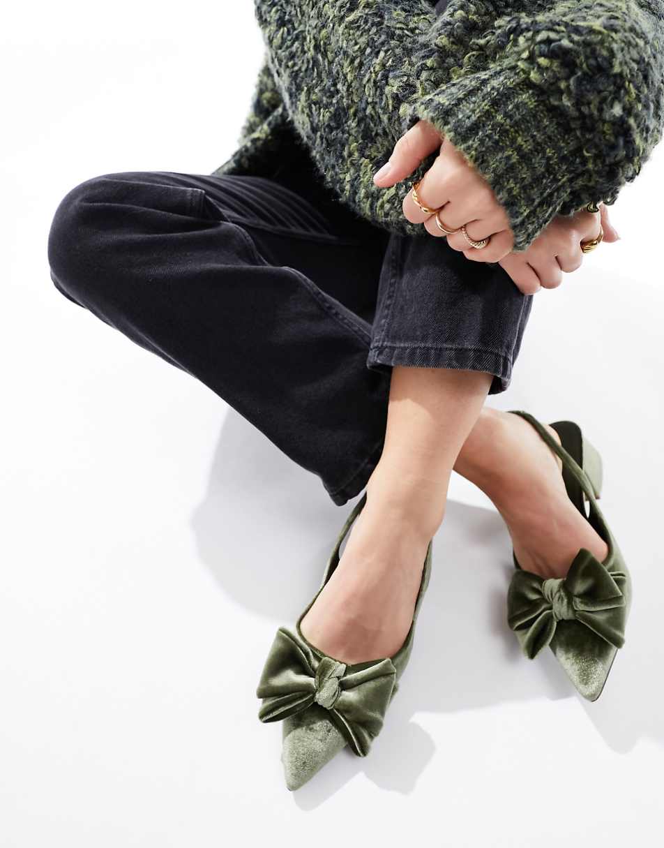 ASOS DESIGN Wide Fit Symphony bow slingback mid block heeled shoes in sage green velvet
