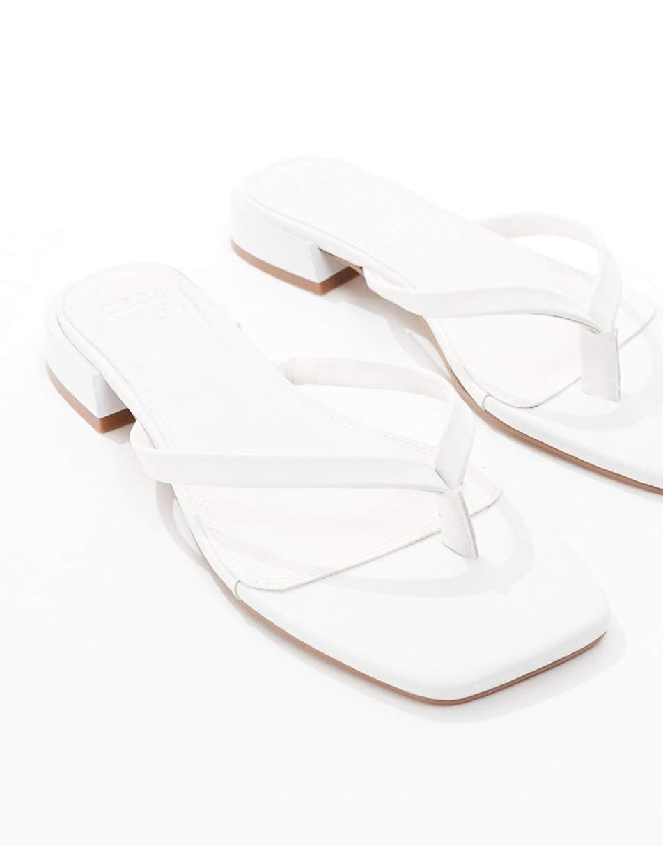 ASOS DESIGN Felicity skinny toe-thong flat sandals in white