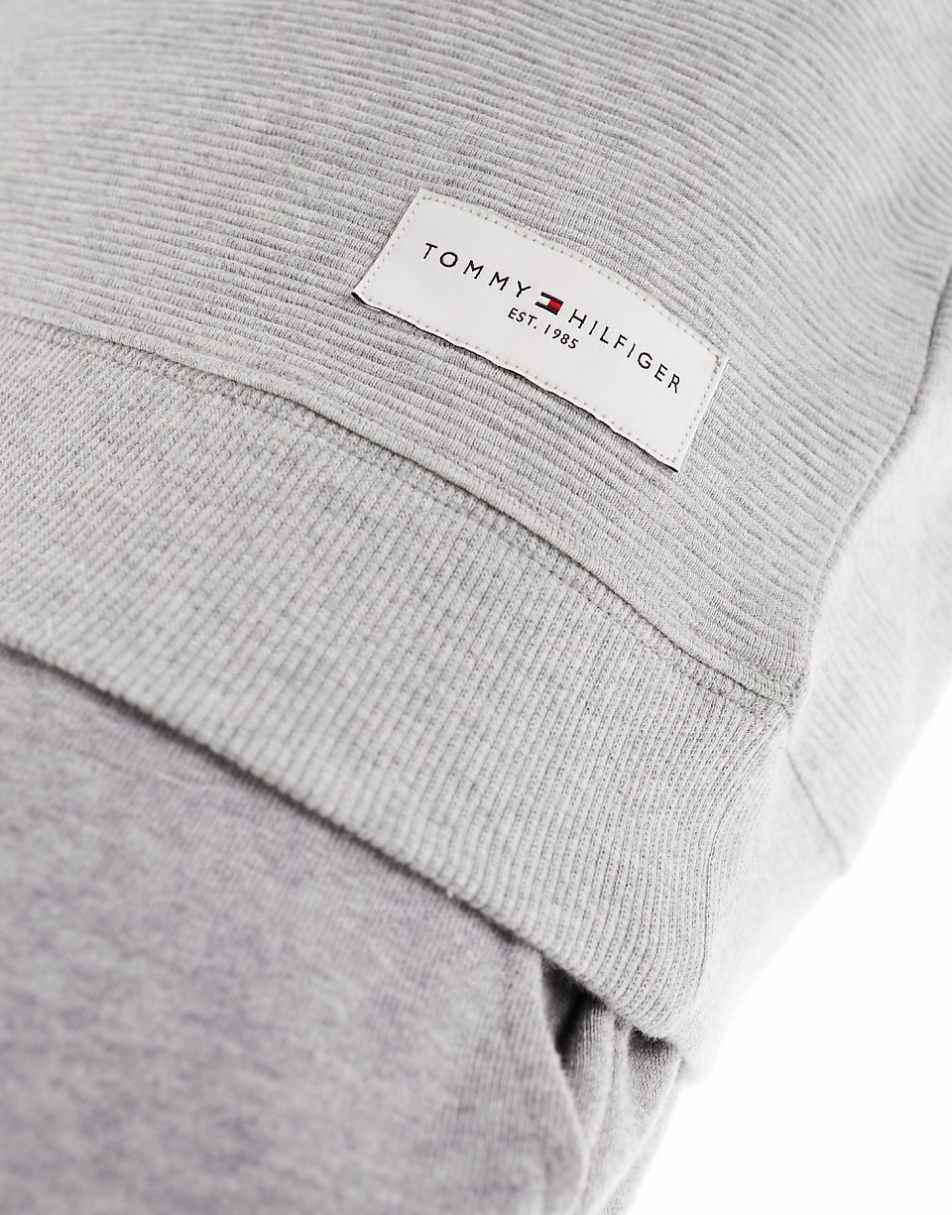 Tommy Hilfiger established lounge sweatshirt in gray