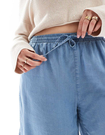 ONLY Curve pull on denim shorts in light blue