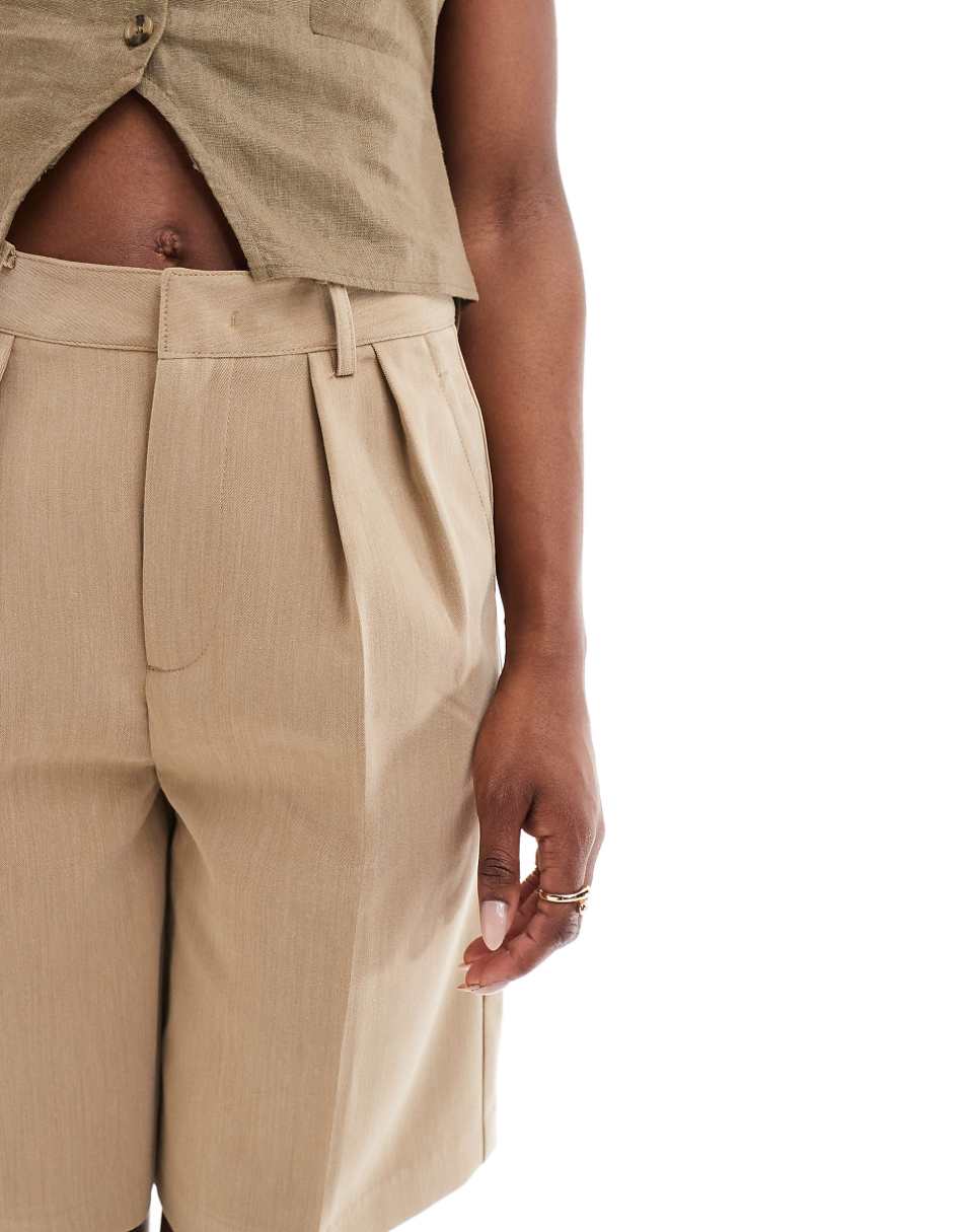 Urban Revivo high waisted tailored jorts in tan