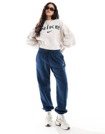 Nike retro logo sweatshirt in orewood
