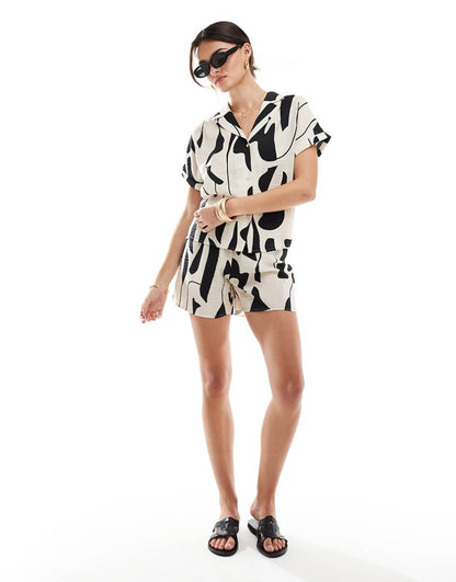 JDY short sleeve textured shirt in abstract mono print - part of a set