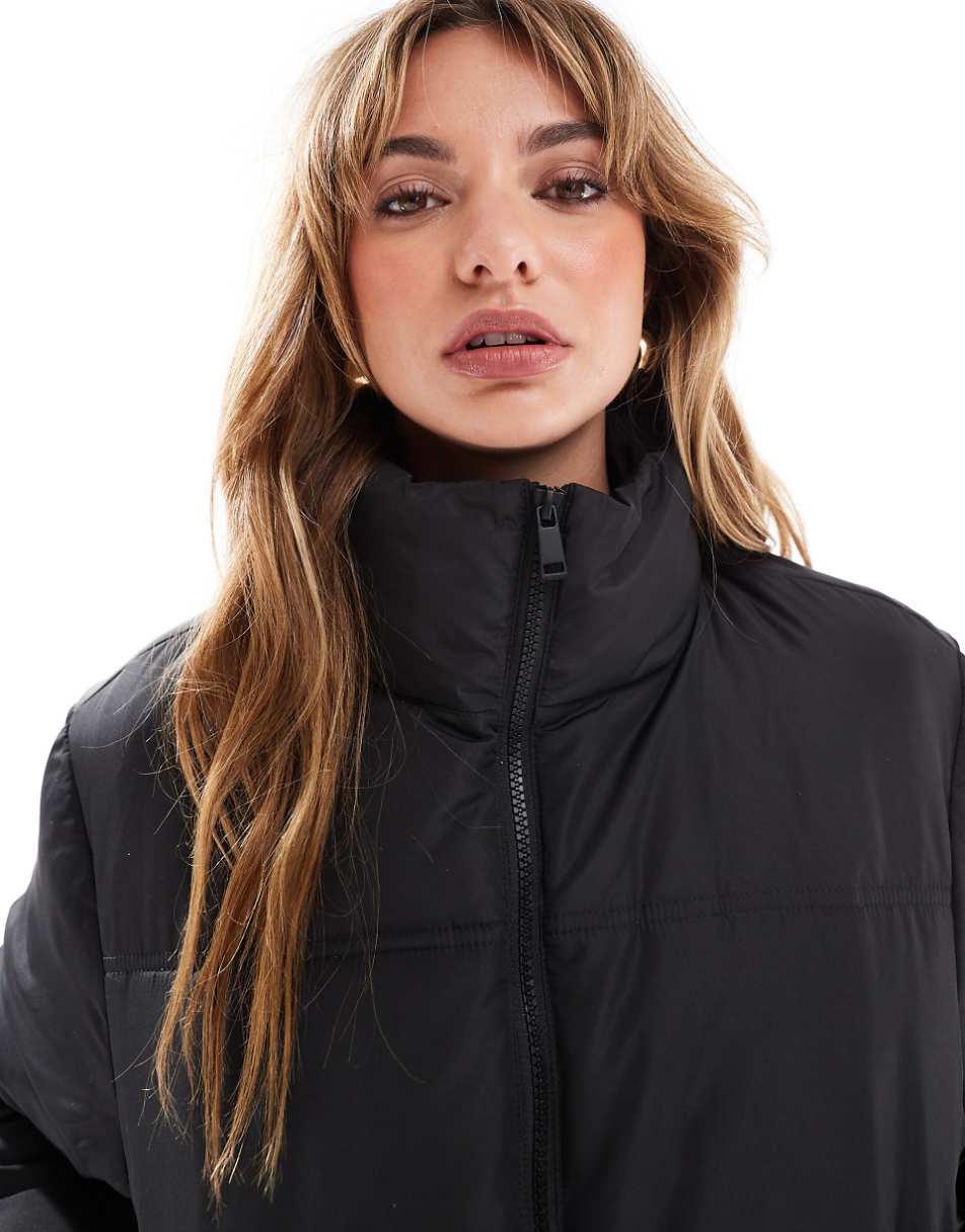 ASOS DESIGN cropped puffer jacket in black